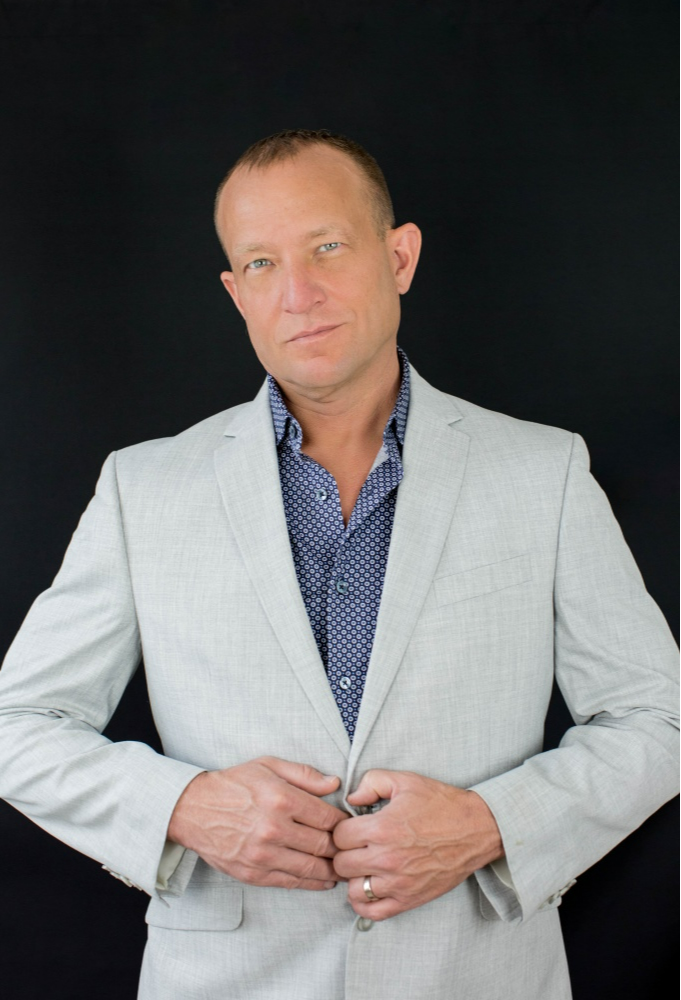 Agent Photo